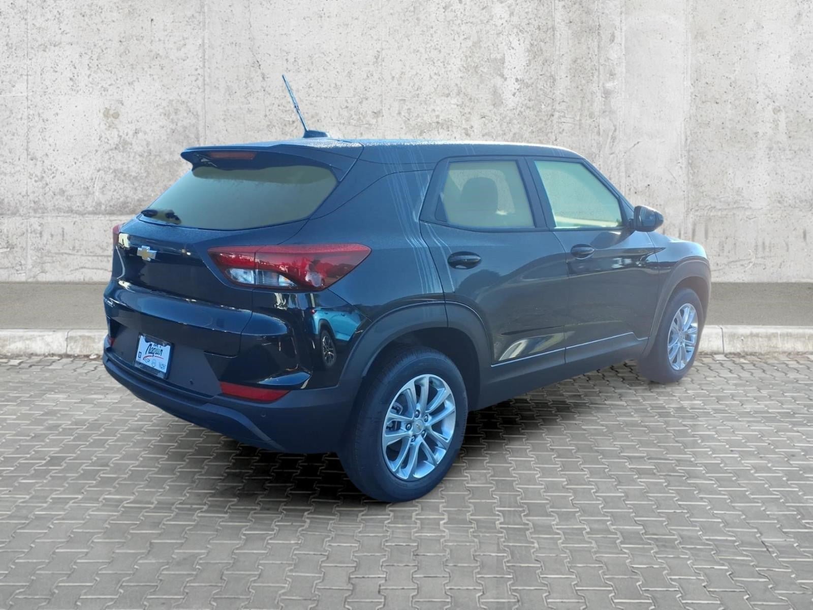 New 2026 Chevrolet TrailBlazer LS w/ LS Convenience Package FWD image 9
