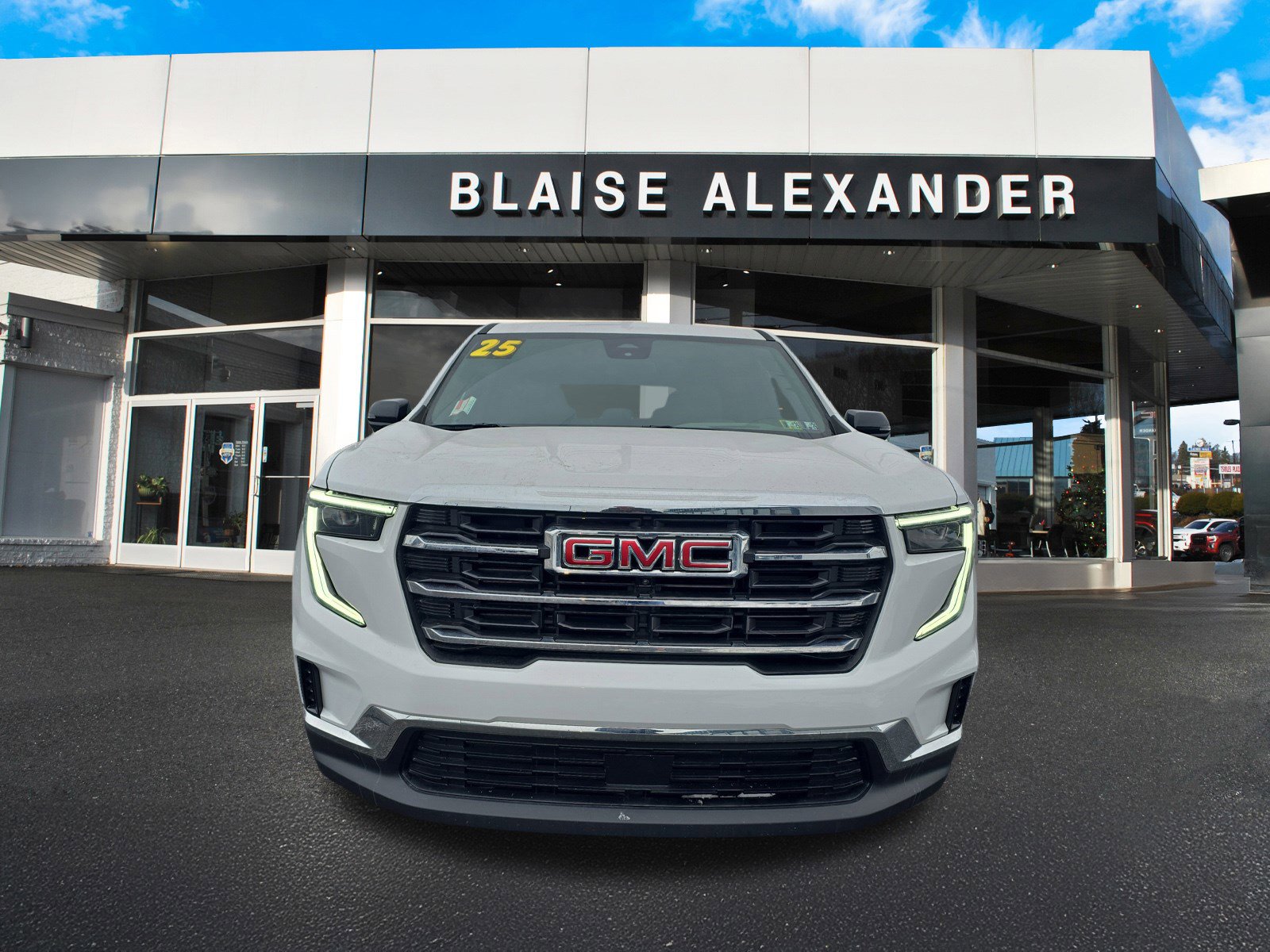 New 2025 GMC Acadia Elevation w/ LPO, Floor Liner Package image 9