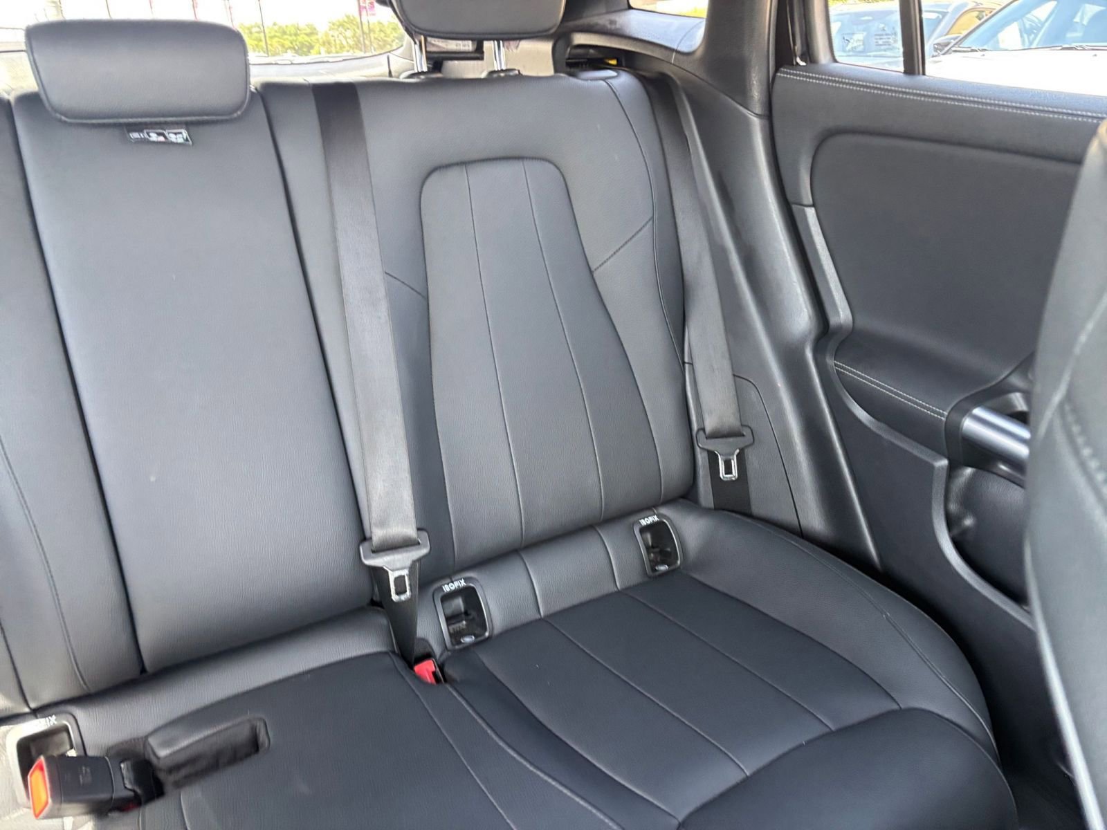 Used 2025 Mercedes-Benz GLA 250 image 38