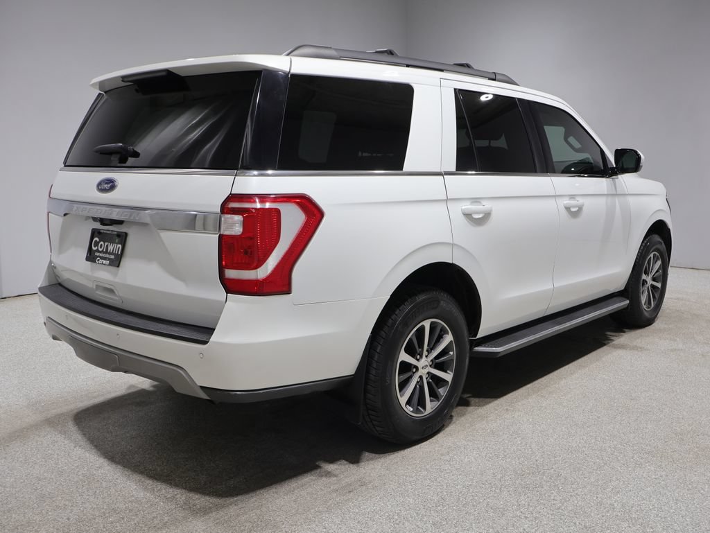 Used 2020 Ford Expedition XLT w/ Equipment Group 202A AWD/4WD image 2