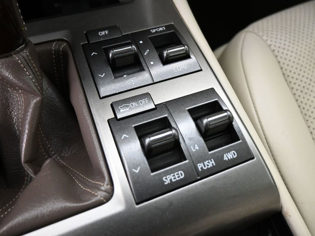 Used 2019 Lexus GX 460 Luxury AWD/4WD image 17