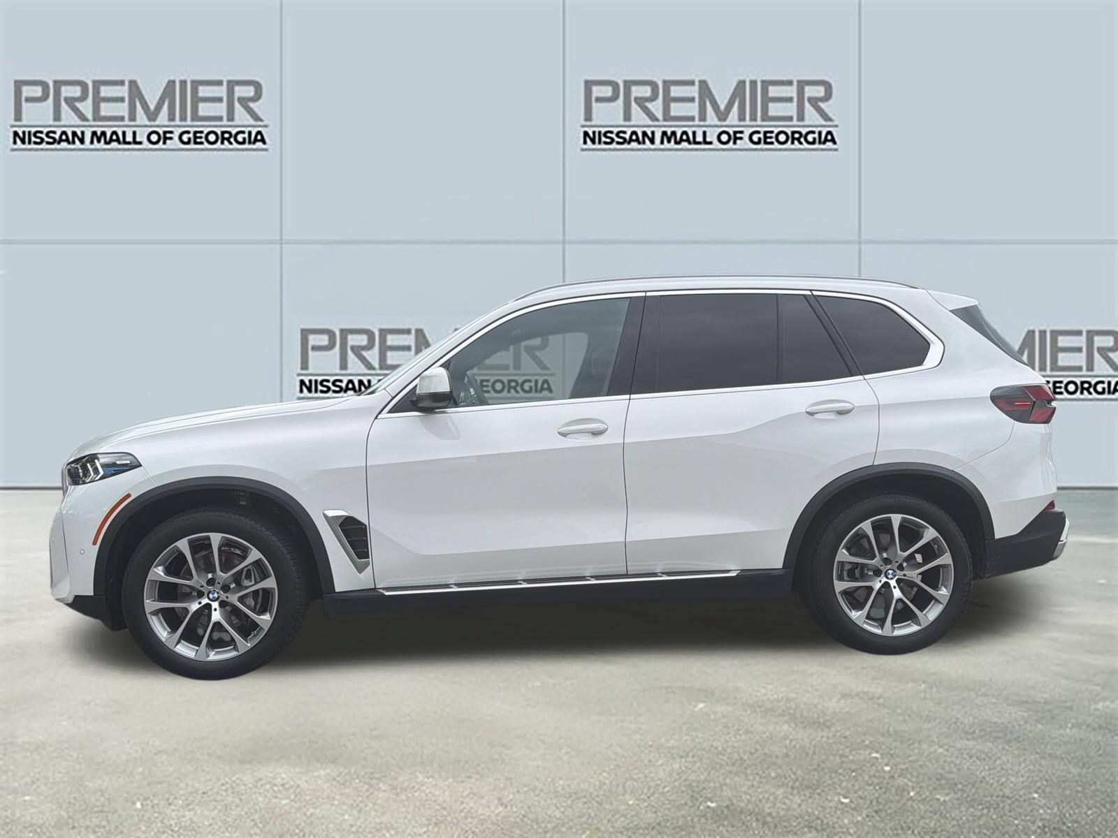 Used 2026 BMW X5 xDrive40i AWD/4WD image 27
