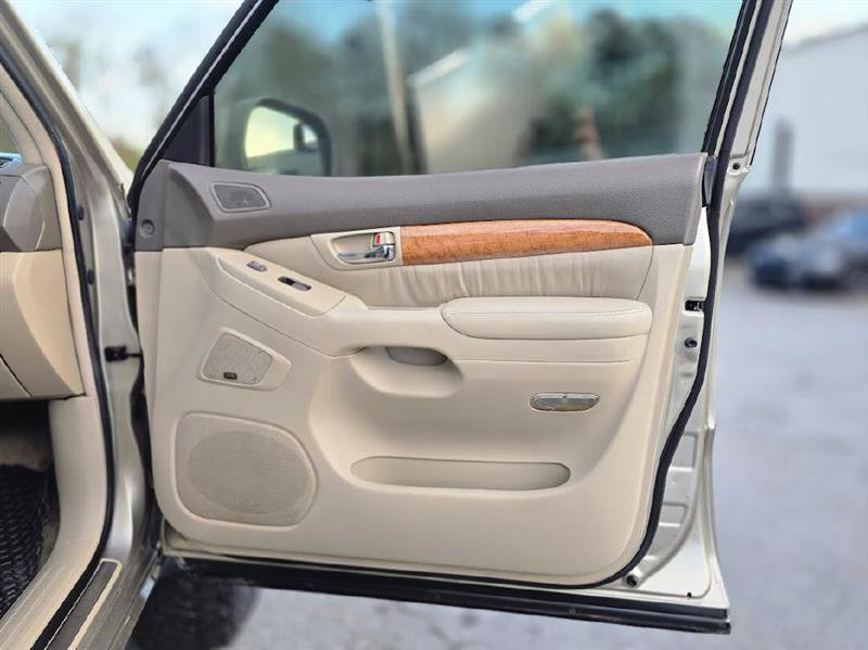 Used 2005 Lexus GX 470 image 35