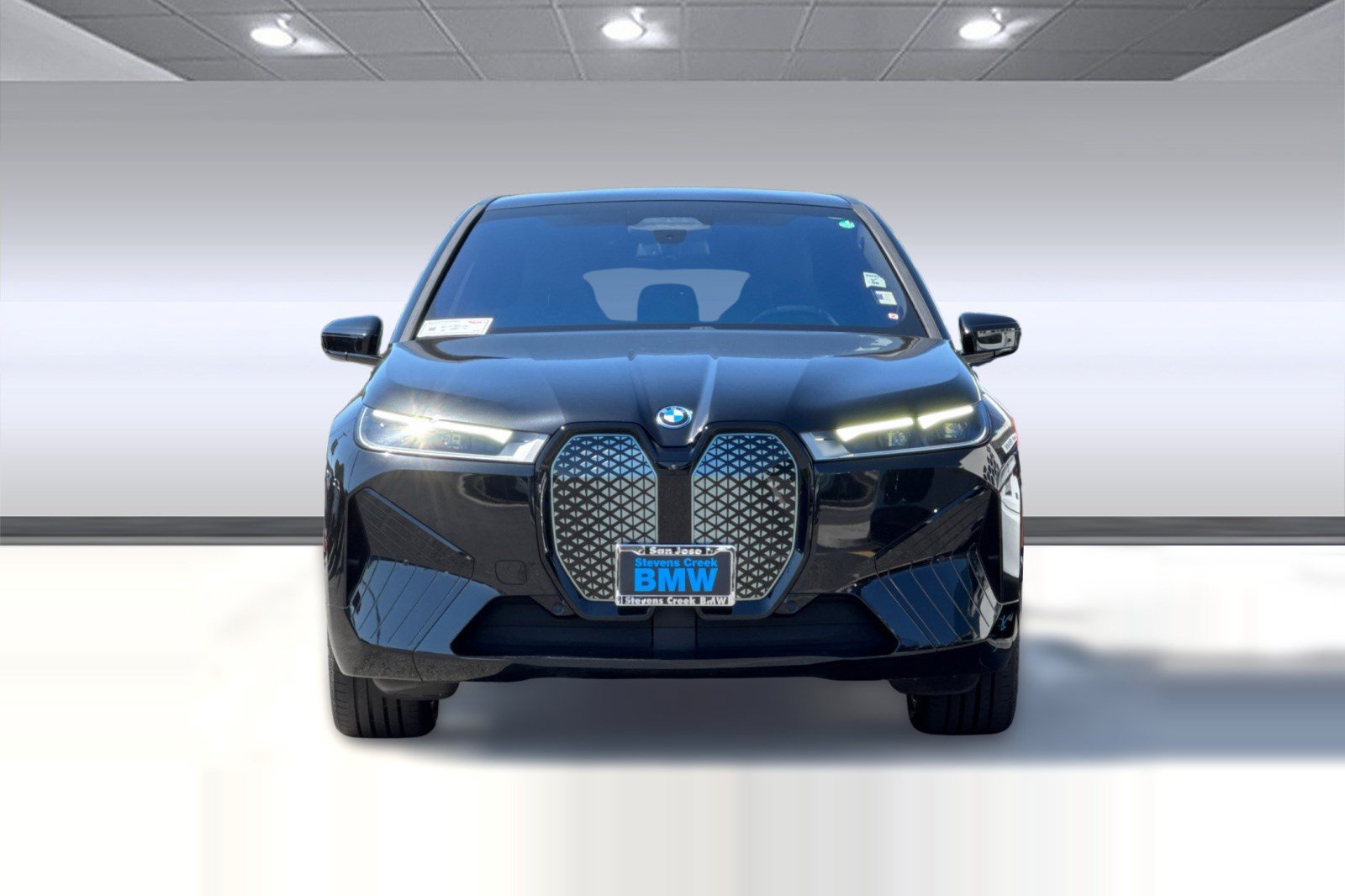 Certified 2024 BMW iX xDrive50 w/ Sport Package AWD/4WD image 6
