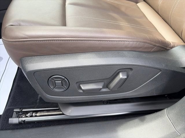 Used 2023 Audi Q4 e-tron Premium Plus w/ Premium Plus AWD/4WD image 9
