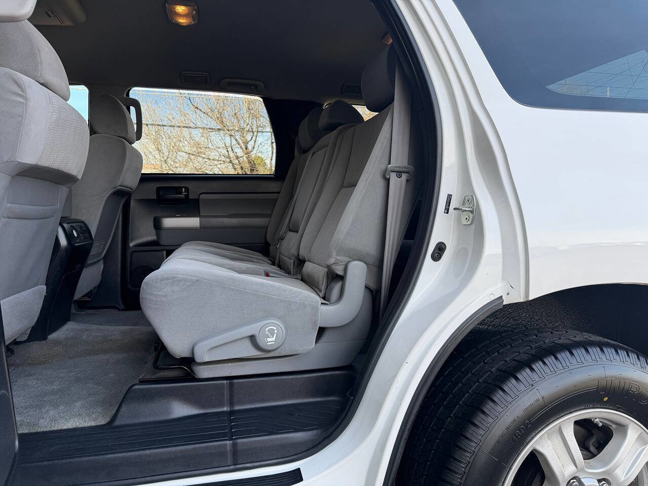 Used 2008 Toyota Sequoia SR5 image 24