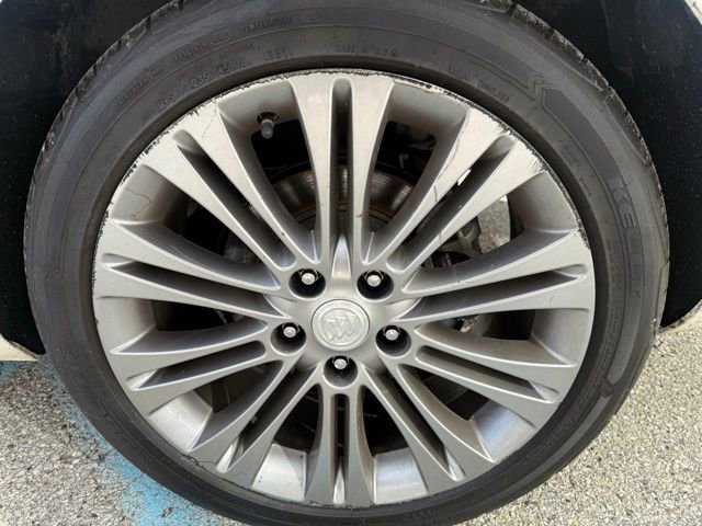 Used 2014 Buick Verano Leather FWD image 9