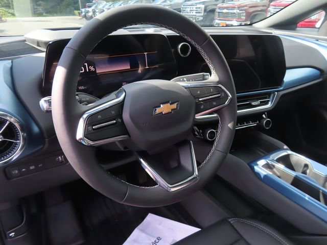 Used 2025 Chevrolet Equinox EV LT w/ Convenience Package II FWD image 15