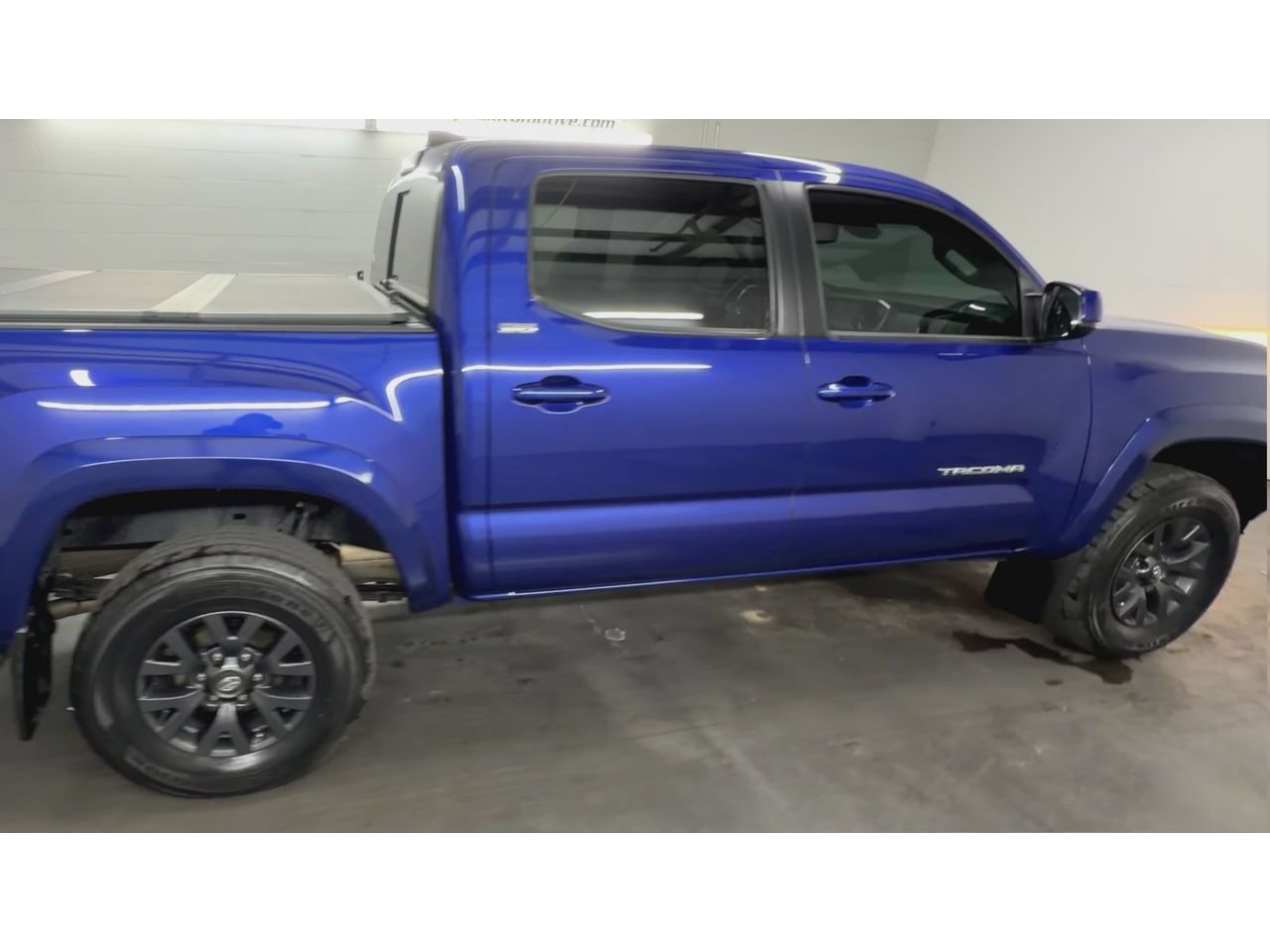 Used 2023 Toyota Tacoma SR5 RWD image 9