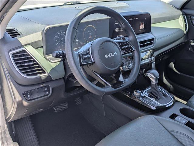 Used 2024 Kia Seltos SX w/ SX Sunroof Package AWD/4WD image 10