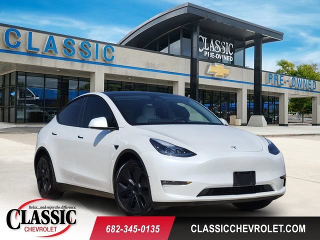 Used 2025 Tesla Model Y Long Range AWD/4WD image 1