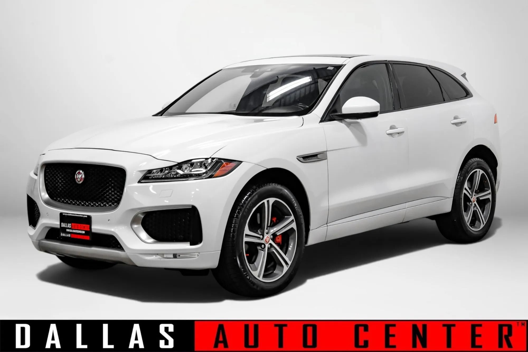 Used 2020 Jaguar F-PACE S AWD/4WD image 3