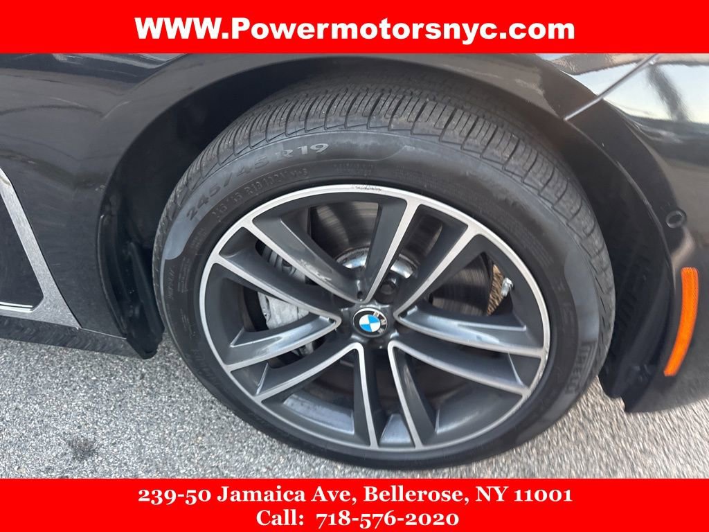 Used 2020 BMW 750i xDrive w/ Executive Package image 10