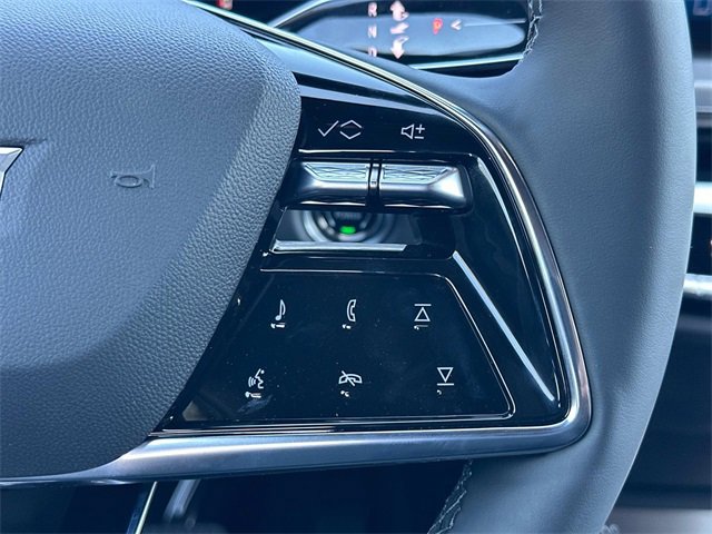 Used 2025 Cadillac Lyriq Sport image 6