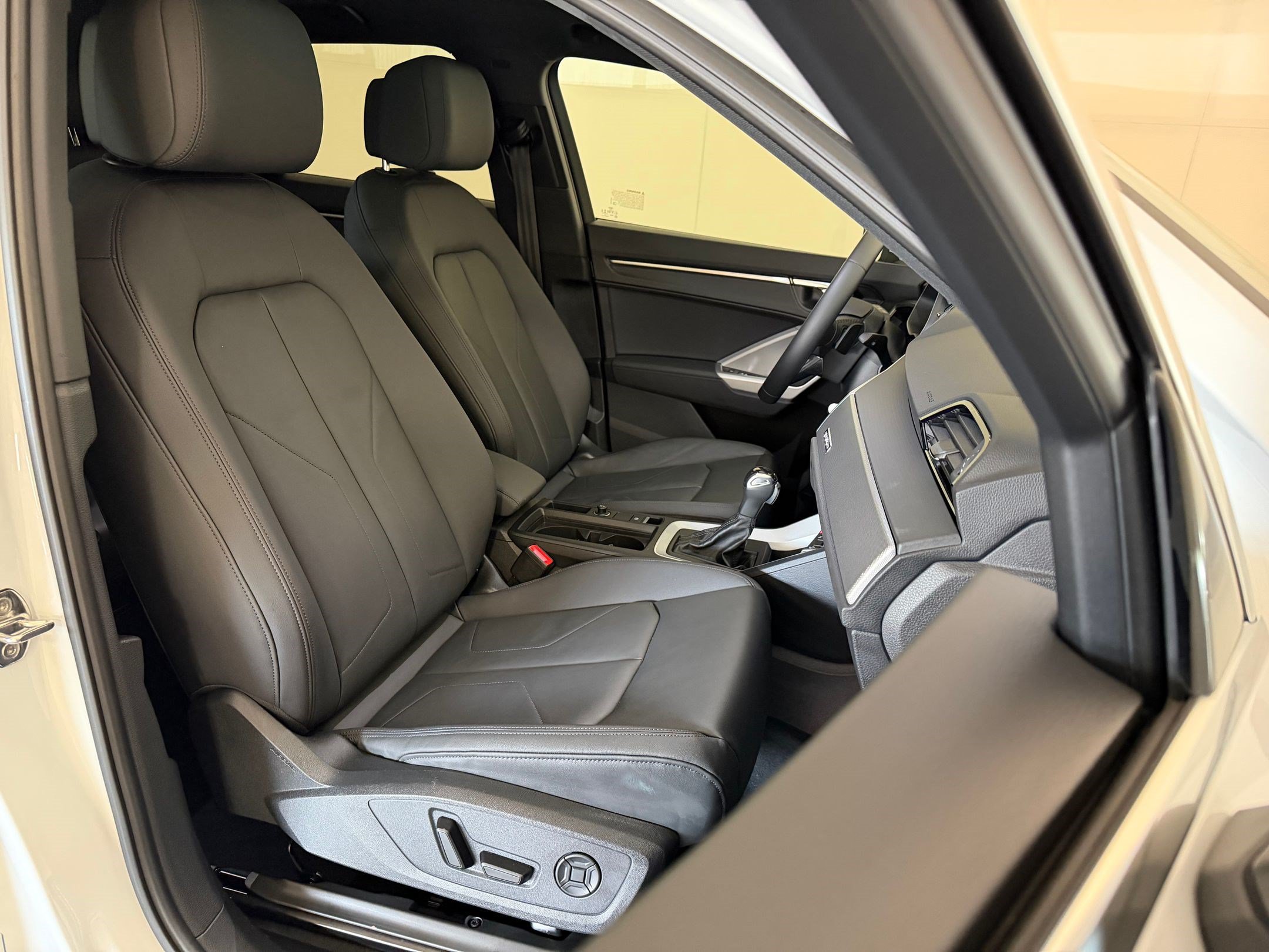 Certified 2022 Audi Q3 2.0T Premium AWD/4WD image 25