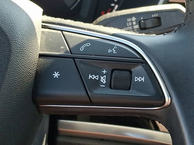 Used 2020 Audi Q3 2.0T Premium w/ Convenience Package image 23