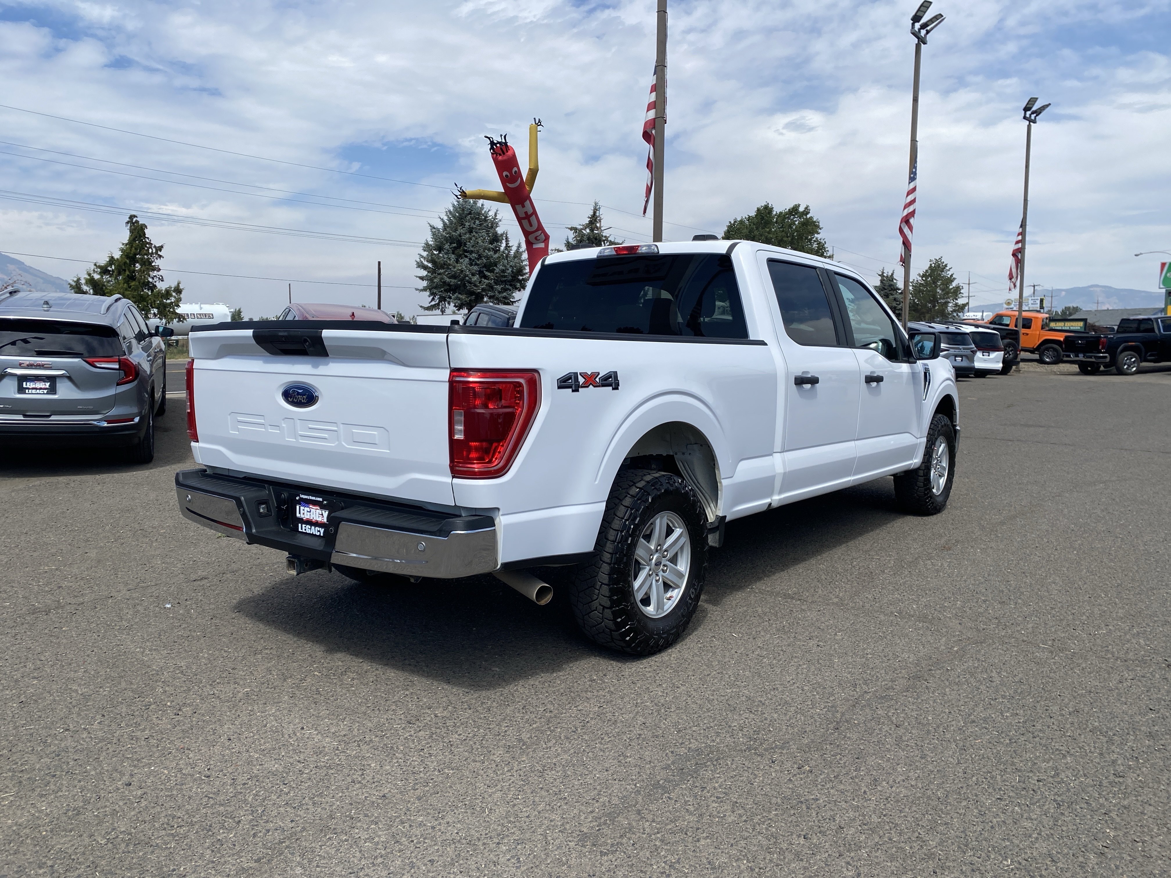 Used 2022 Ford F150 XLT w/ Trailer Tow Package AWD/4WD image 3
