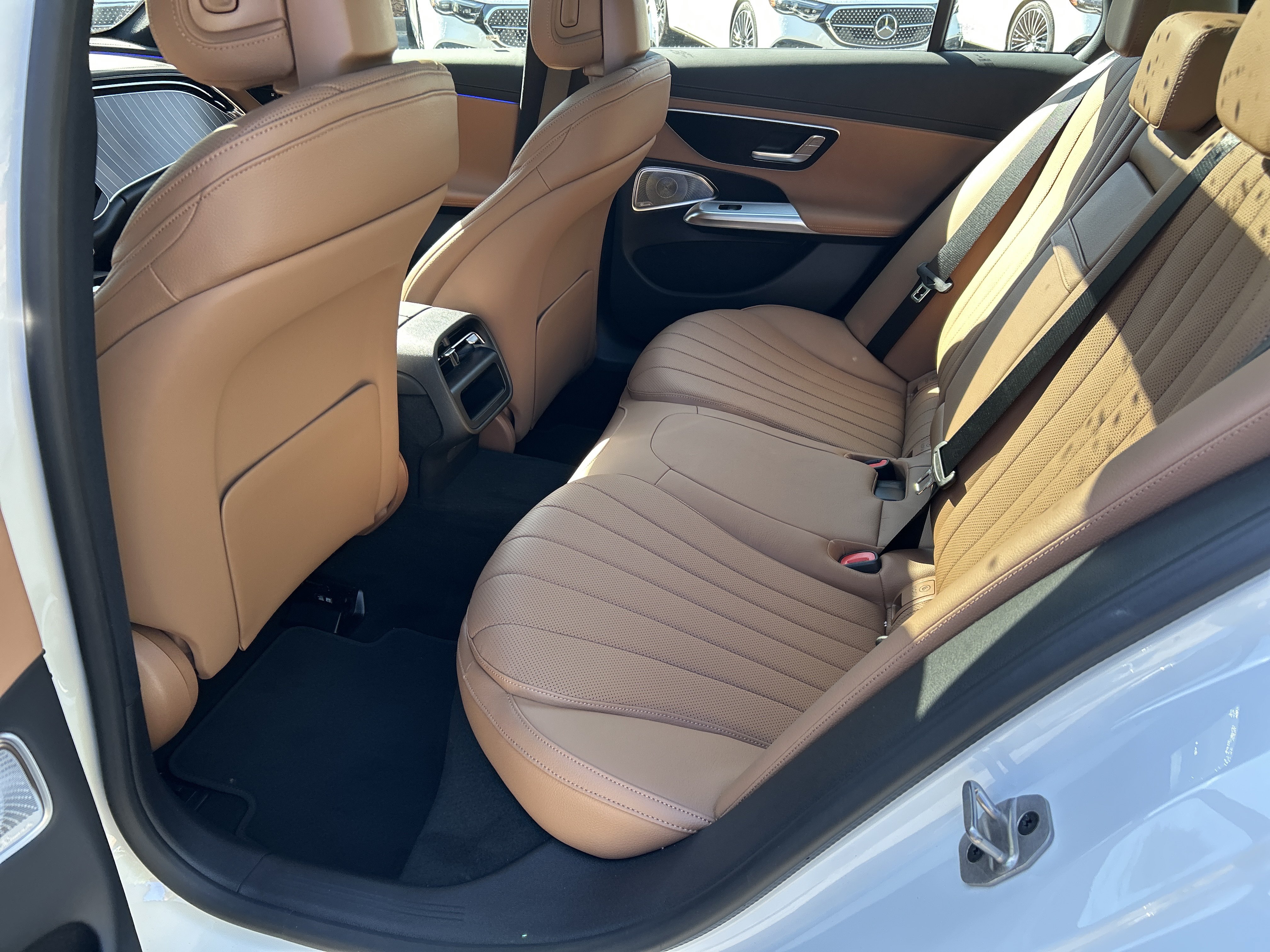 New 2026 Mercedes-Benz E 450 4MATIC Sedan image 36