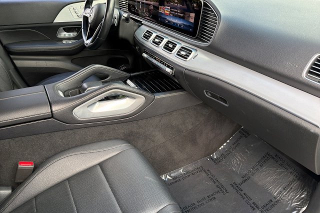 Used 2024 Mercedes-Benz GLE 450e 4MATIC image 19