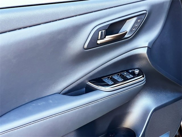 New 2025 Toyota Crown Signia XLE image 11