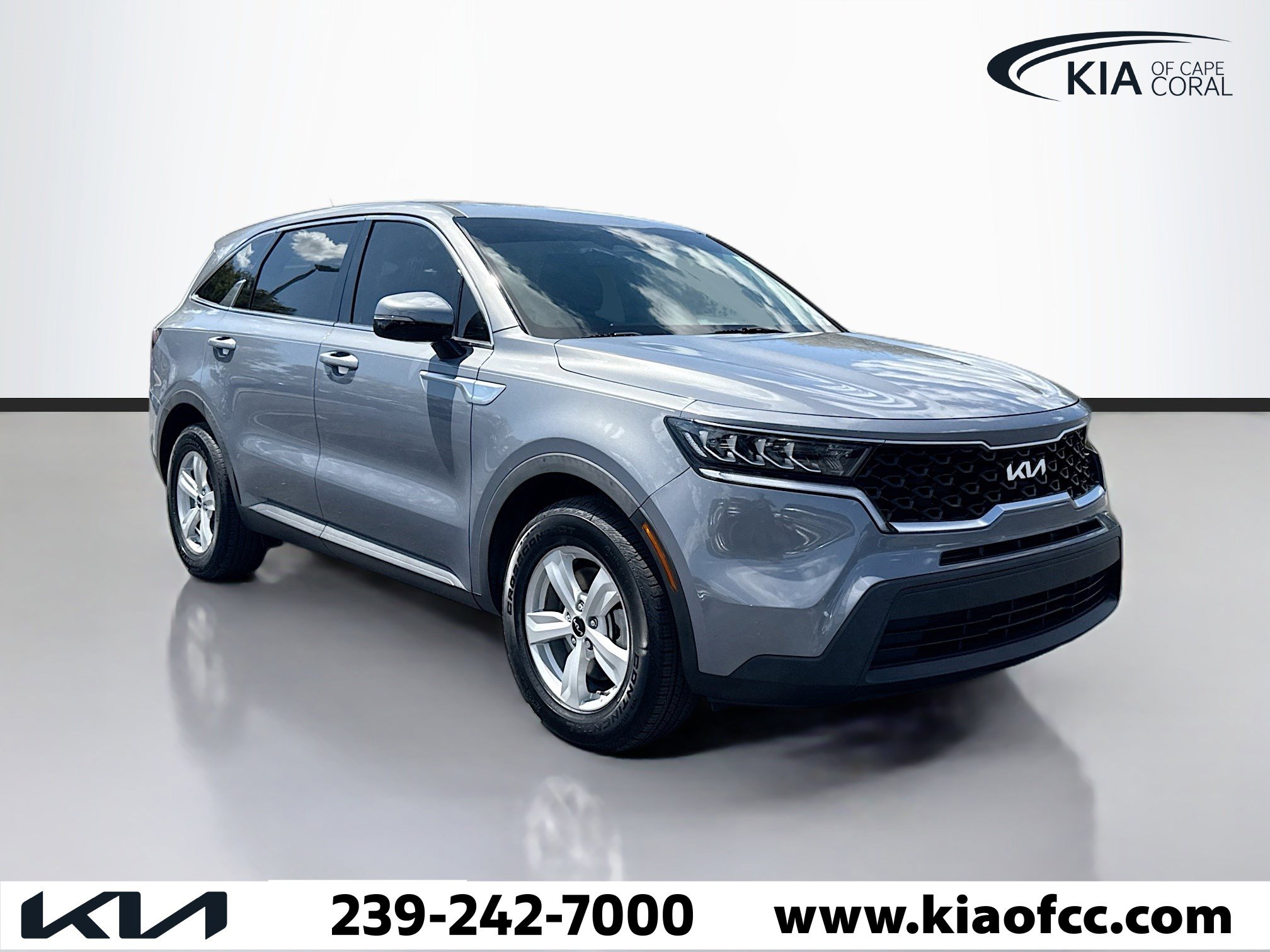 Certified 2023 Kia Sorento LX image 7