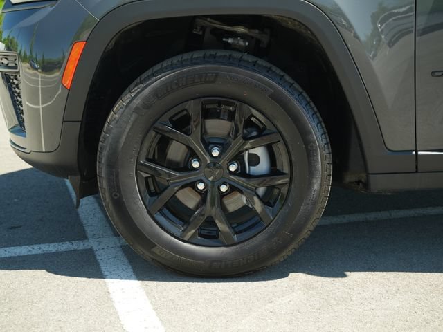 New 2026 Jeep Grand Cherokee Altitude AWD/4WD image 9