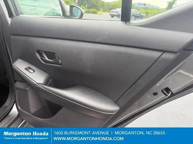 Used 2024 Nissan Sentra SV FWD image 28