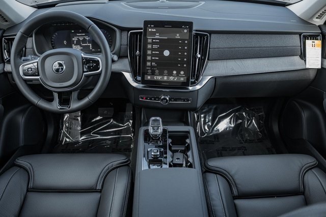 New 2026 Volvo XC90 B6 Ultra w/ Protection Package image 20