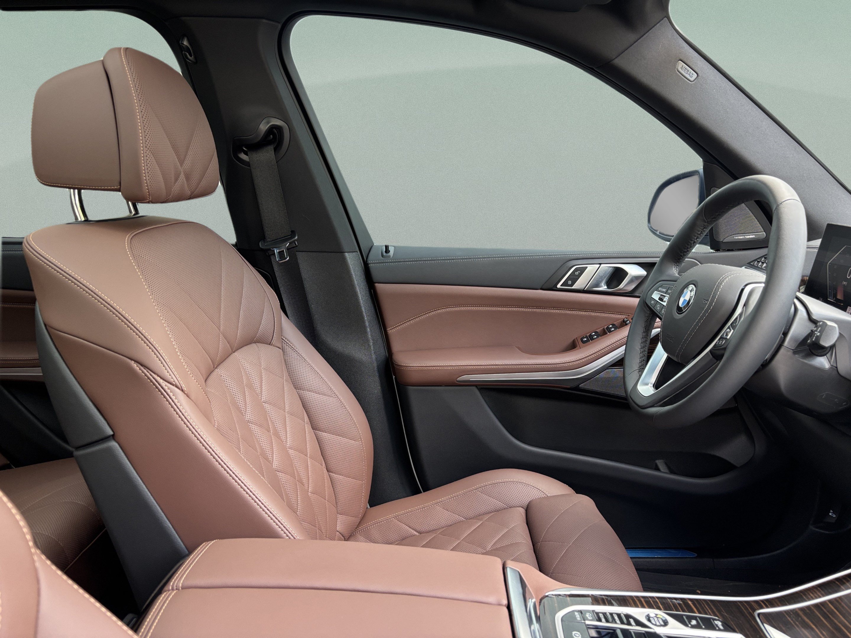 Used 2025 BMW X5 xDrive40i w/ Executive Package AWD/4WD image 26
