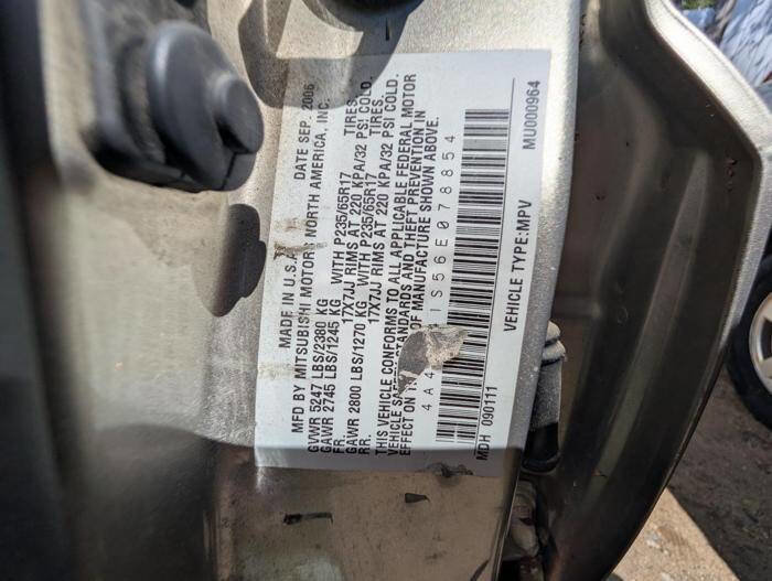 Used 2006 Mitsubishi Endeavor Limited AWD/4WD image 43