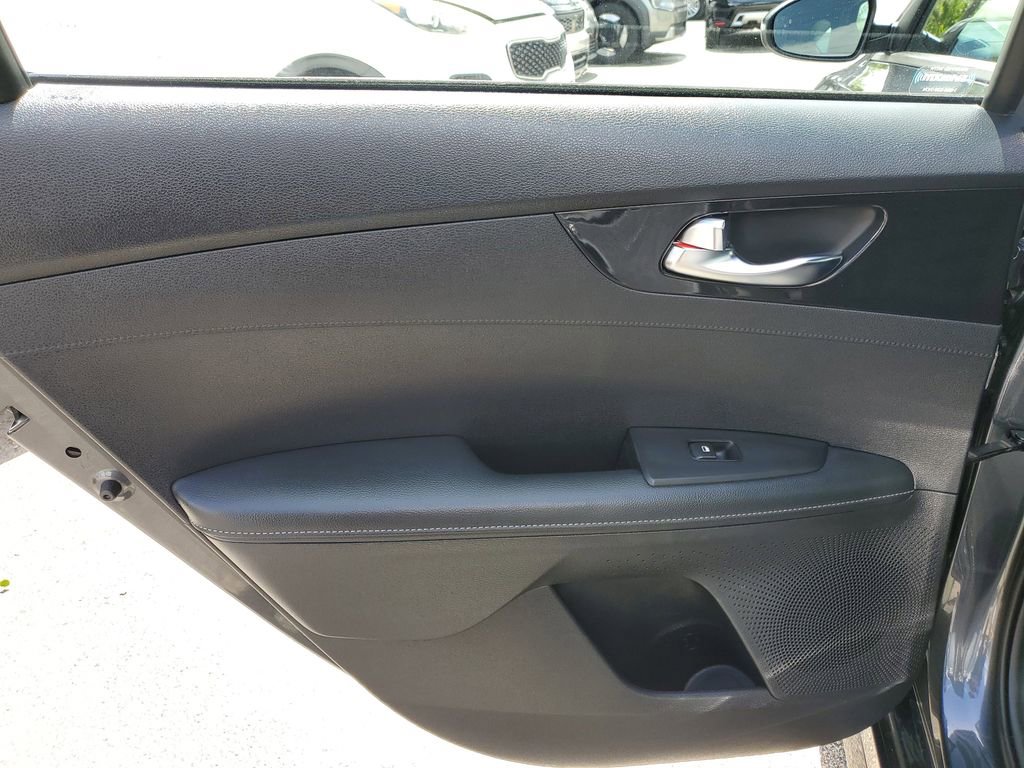 Used 2024 Kia Forte GT-Line w/ GT-Line Premium Package image 16