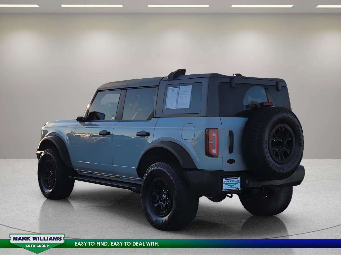 Used 2023 Ford Bronco Wildtrak image 6