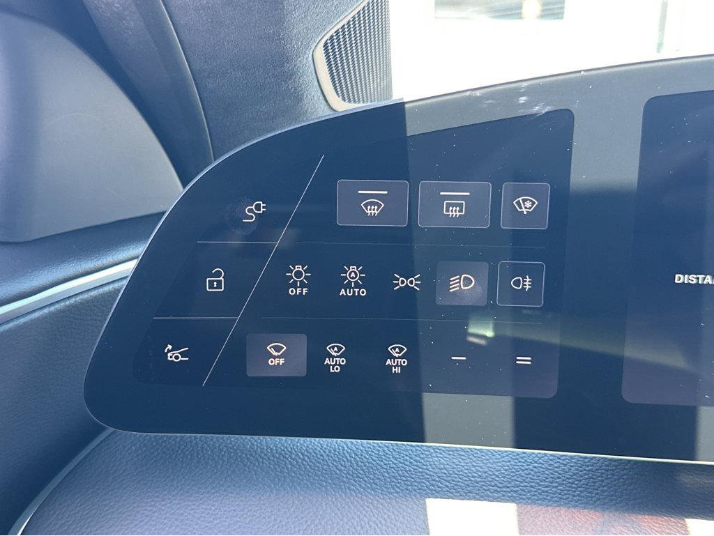 Used 2023 Lucid Air Touring AWD/4WD image 29