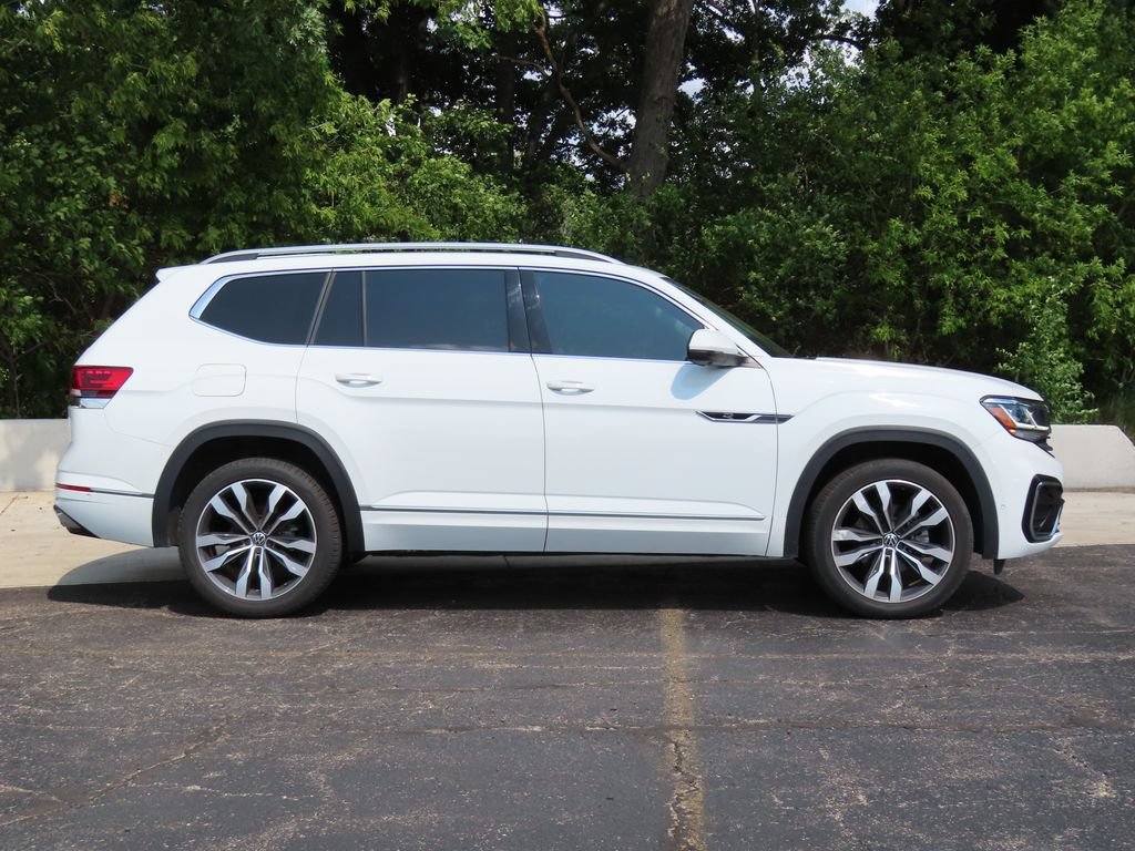 Used 2022 Volkswagen Atlas SEL Premium AWD/4WD image 2