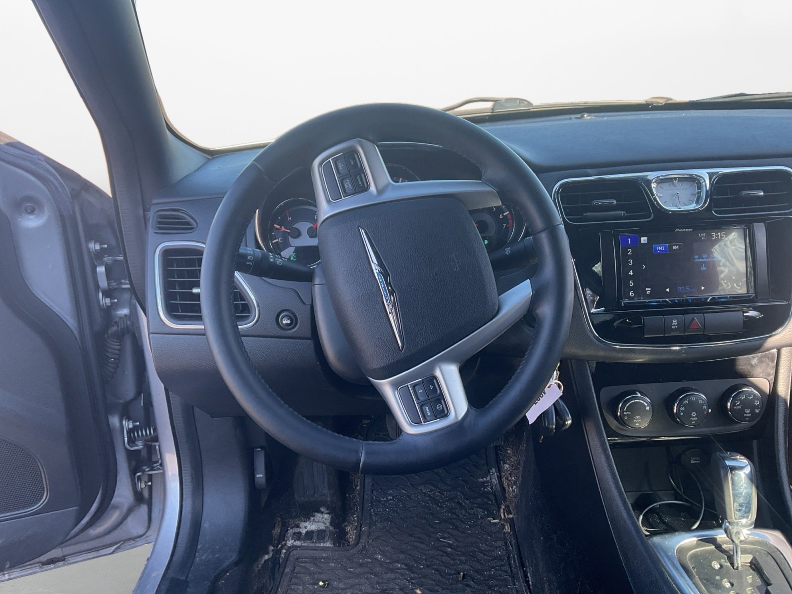 Used 2013 Chrysler 200 Touring image 12