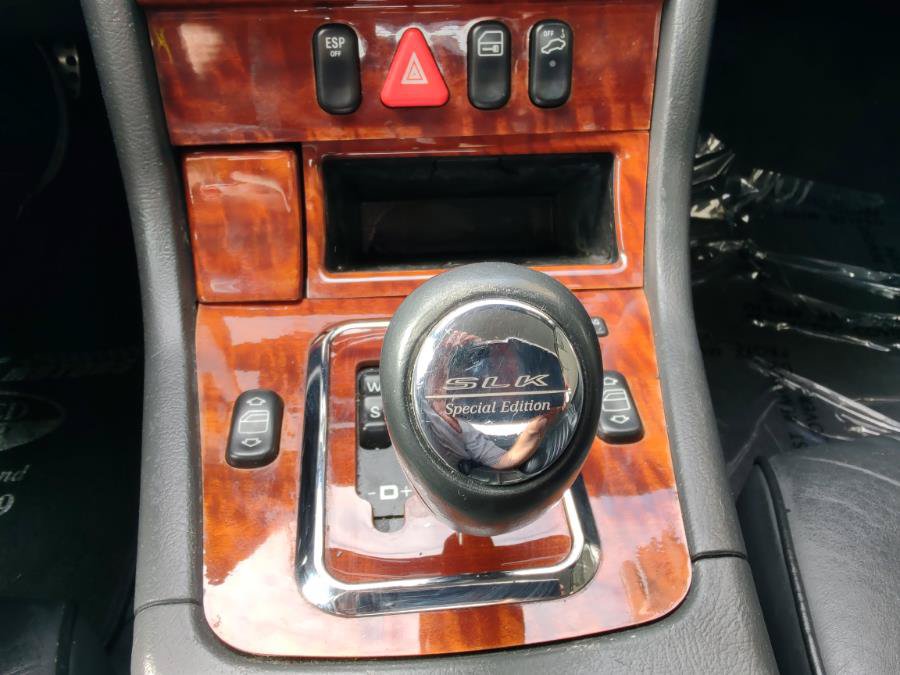 Used 2004 Mercedes-Benz SLK 320 image 13