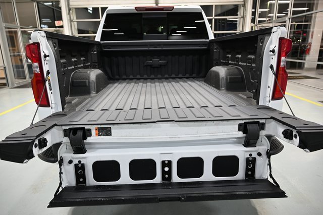 New 2026 Chevrolet Silverado 1500 RST w/ RST All Star Premium Package image 9