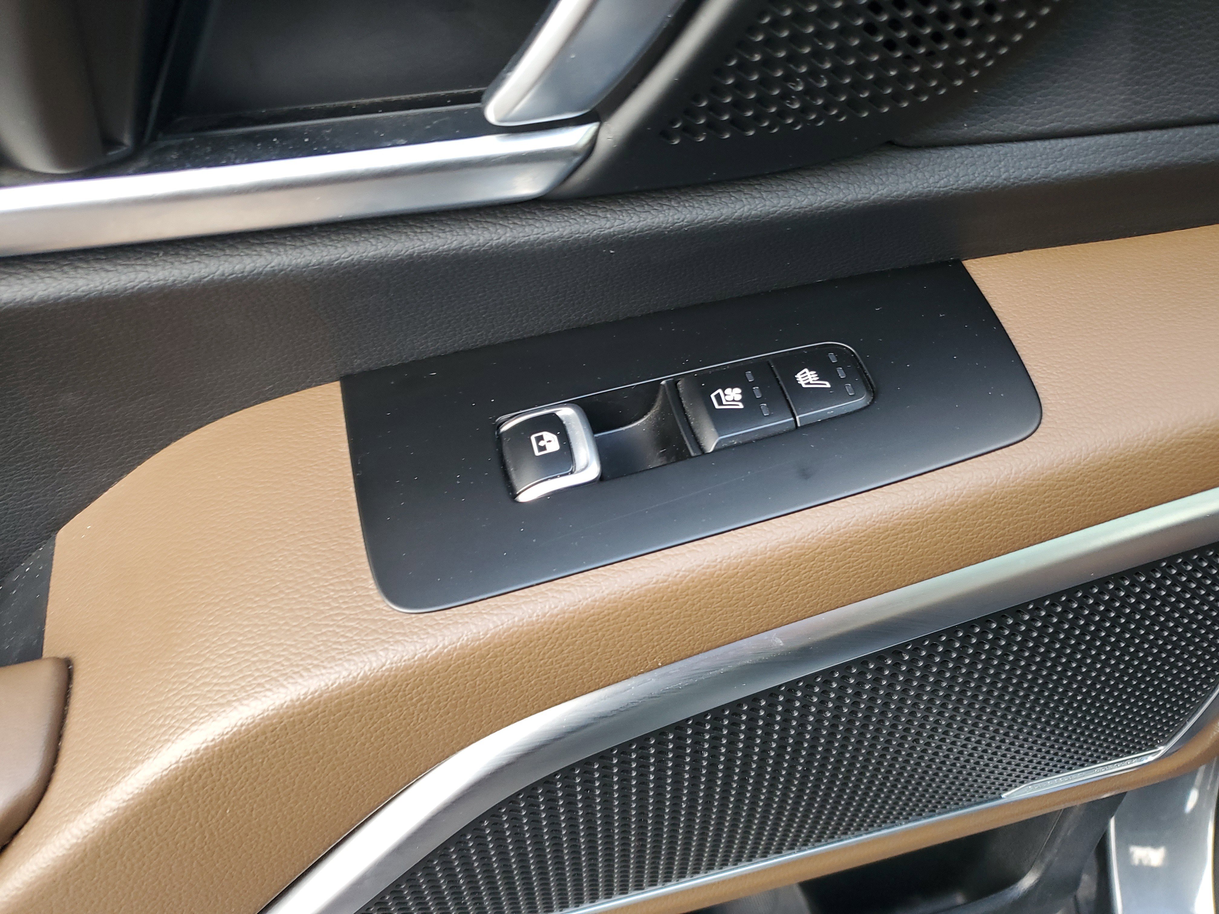 Used 2021 Kia Telluride SX w/ SX Prestige Package image 33