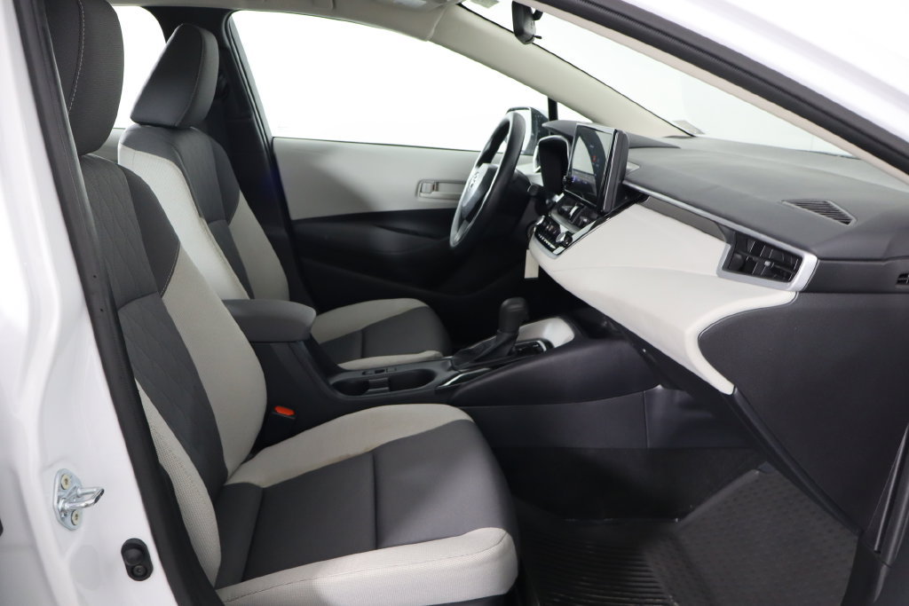 Used 2026 Toyota Corolla LE FWD image 18