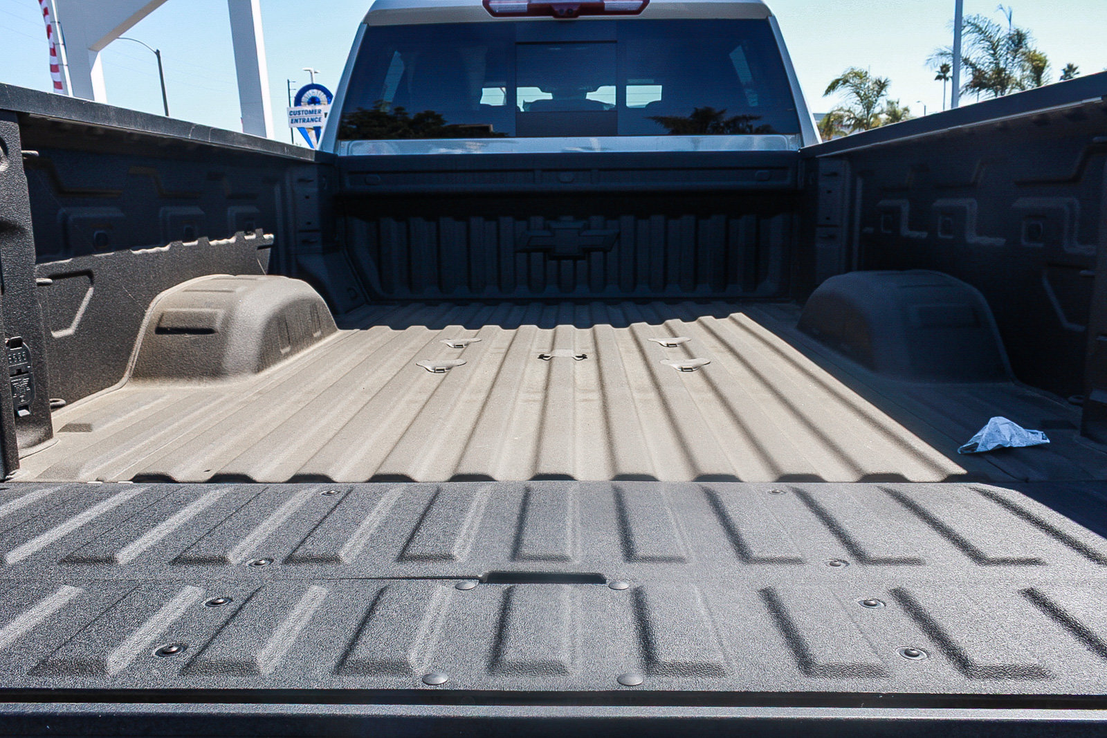 New 2026 Chevrolet Silverado 2500 ZR2 w/ LPO, Dark Essentials Package AWD/4WD image 25