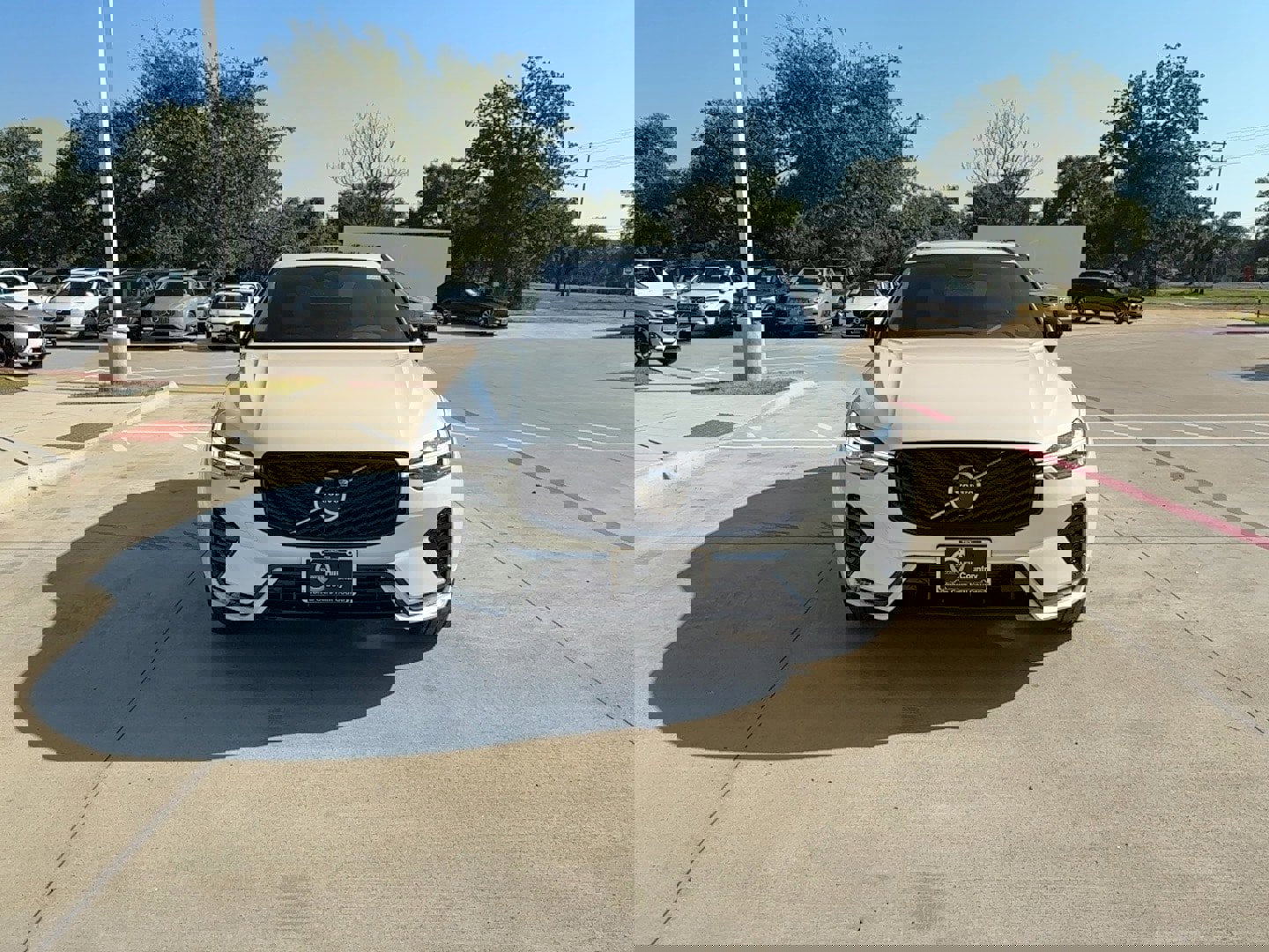 Used 2026 Volvo XC60 B5 Core w/ Protection Package Premier image 9