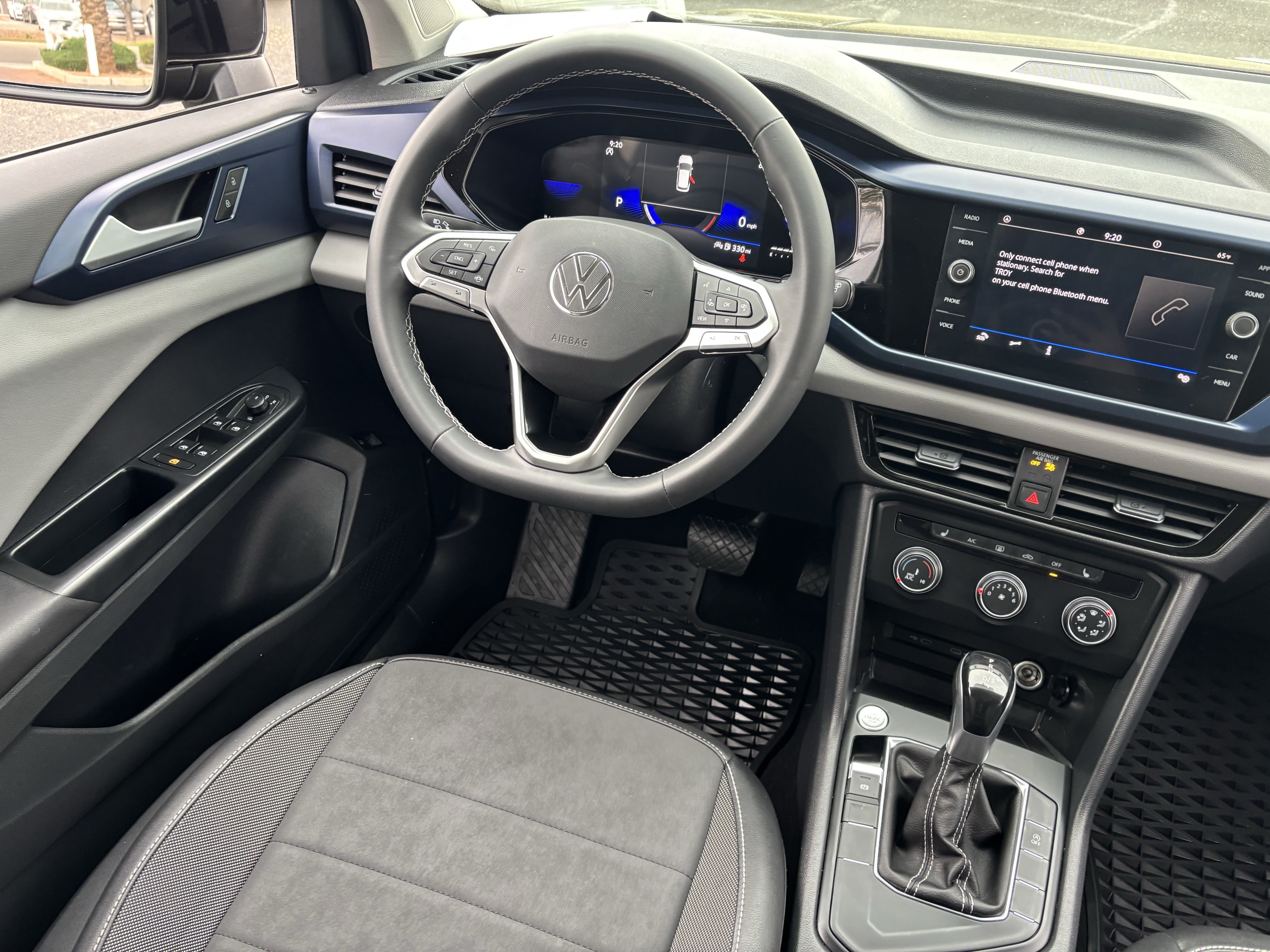 New 2026 Volkswagen Taos SE FWD image 13