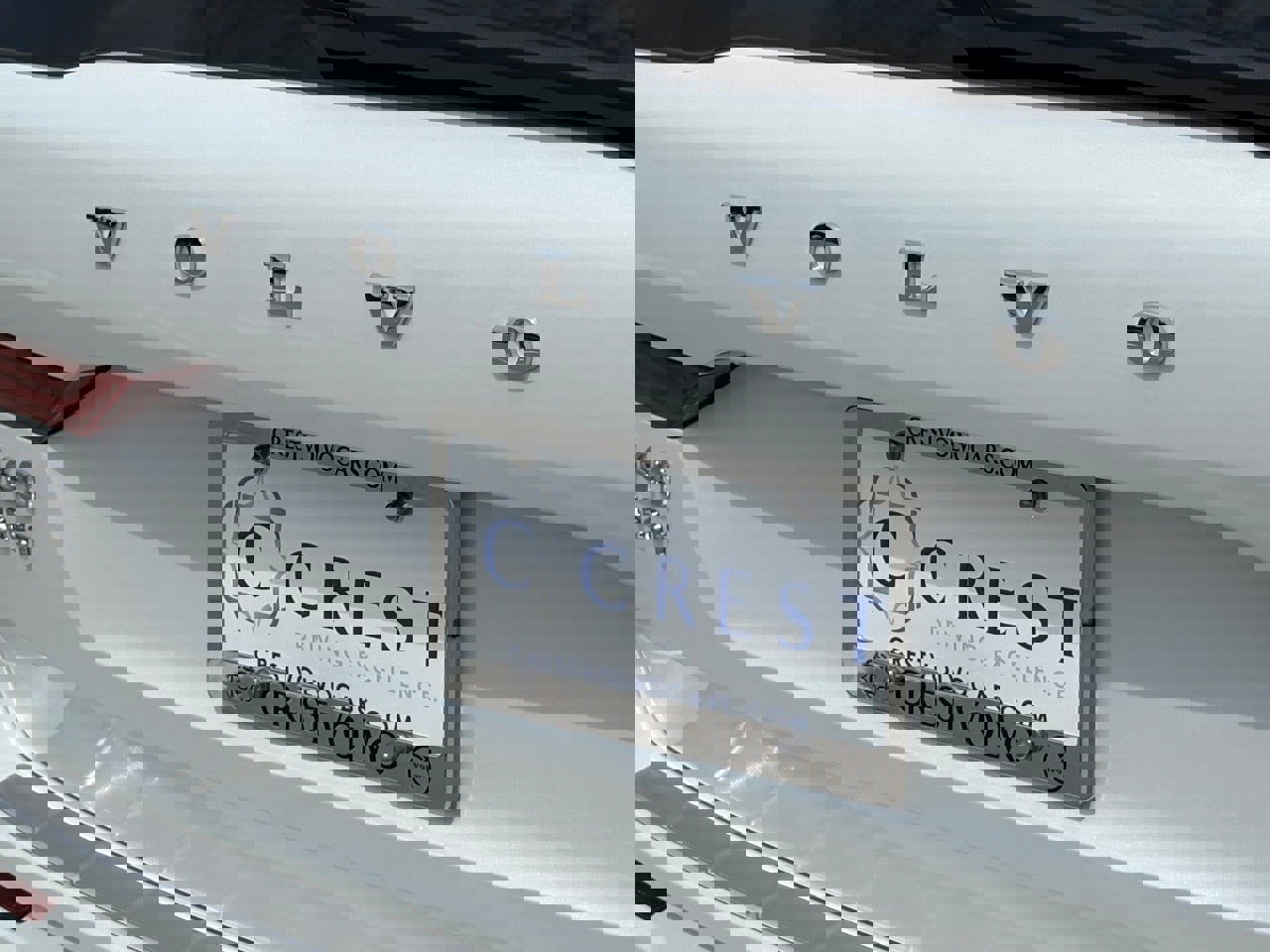 New 2026 Volvo XC60 B5 Ultra w/ Protection Package Premier image 8