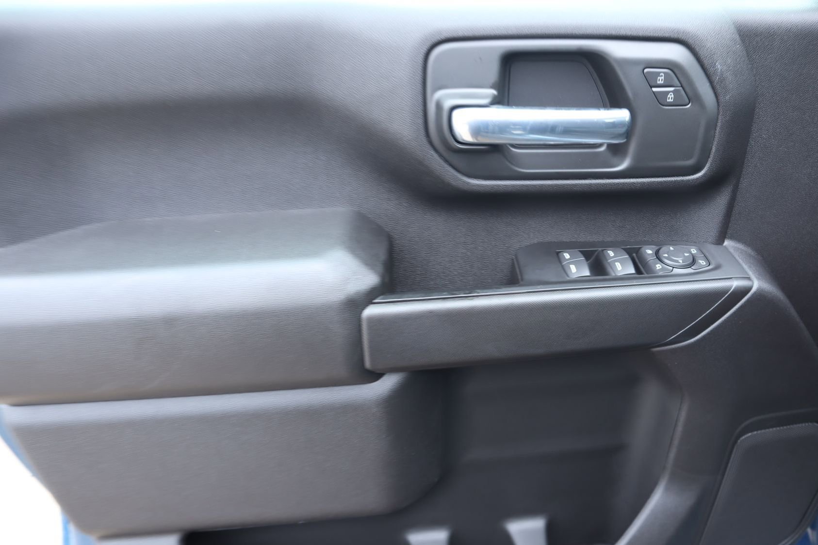 New 2026 Chevrolet Silverado 2500 Custom w/ Custom Value Package image 16