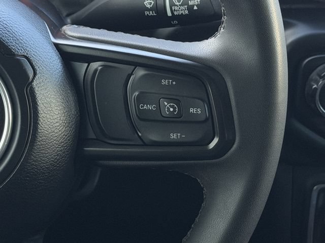 Used 2023 Jeep Gladiator Sport AWD/4WD image 14