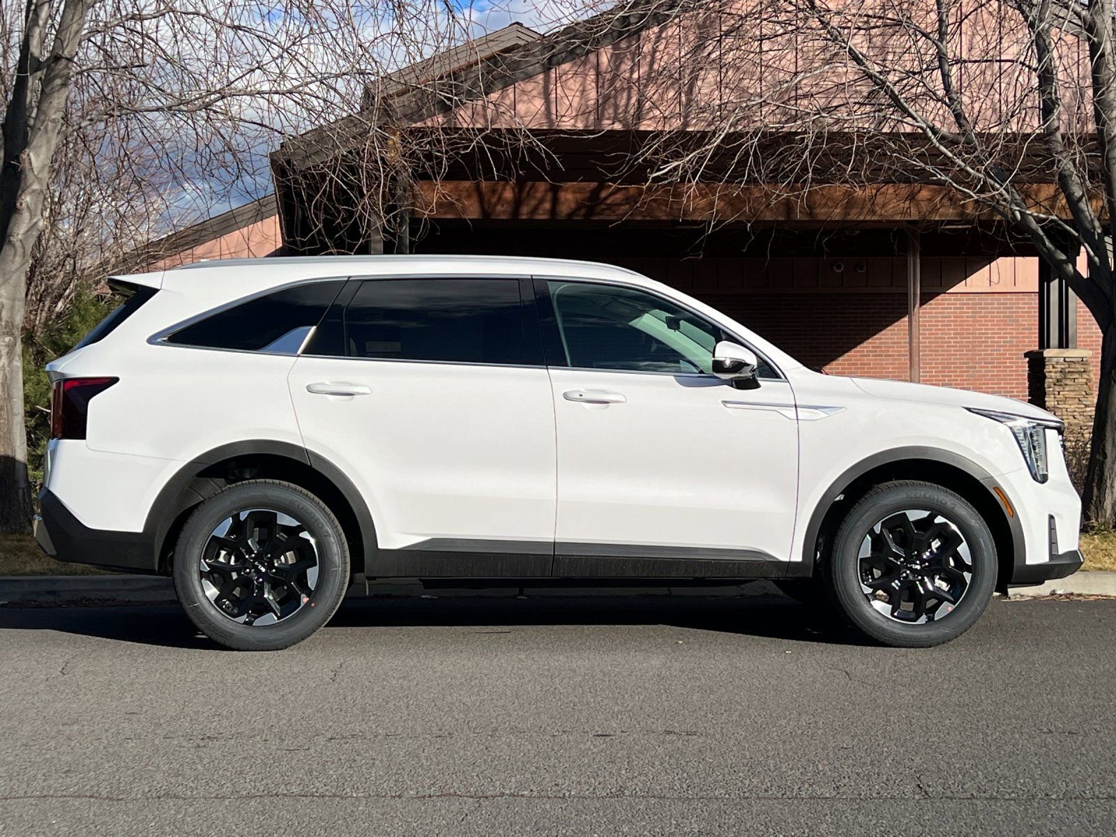 New 2026 Kia Sorento S AWD/4WD image 3