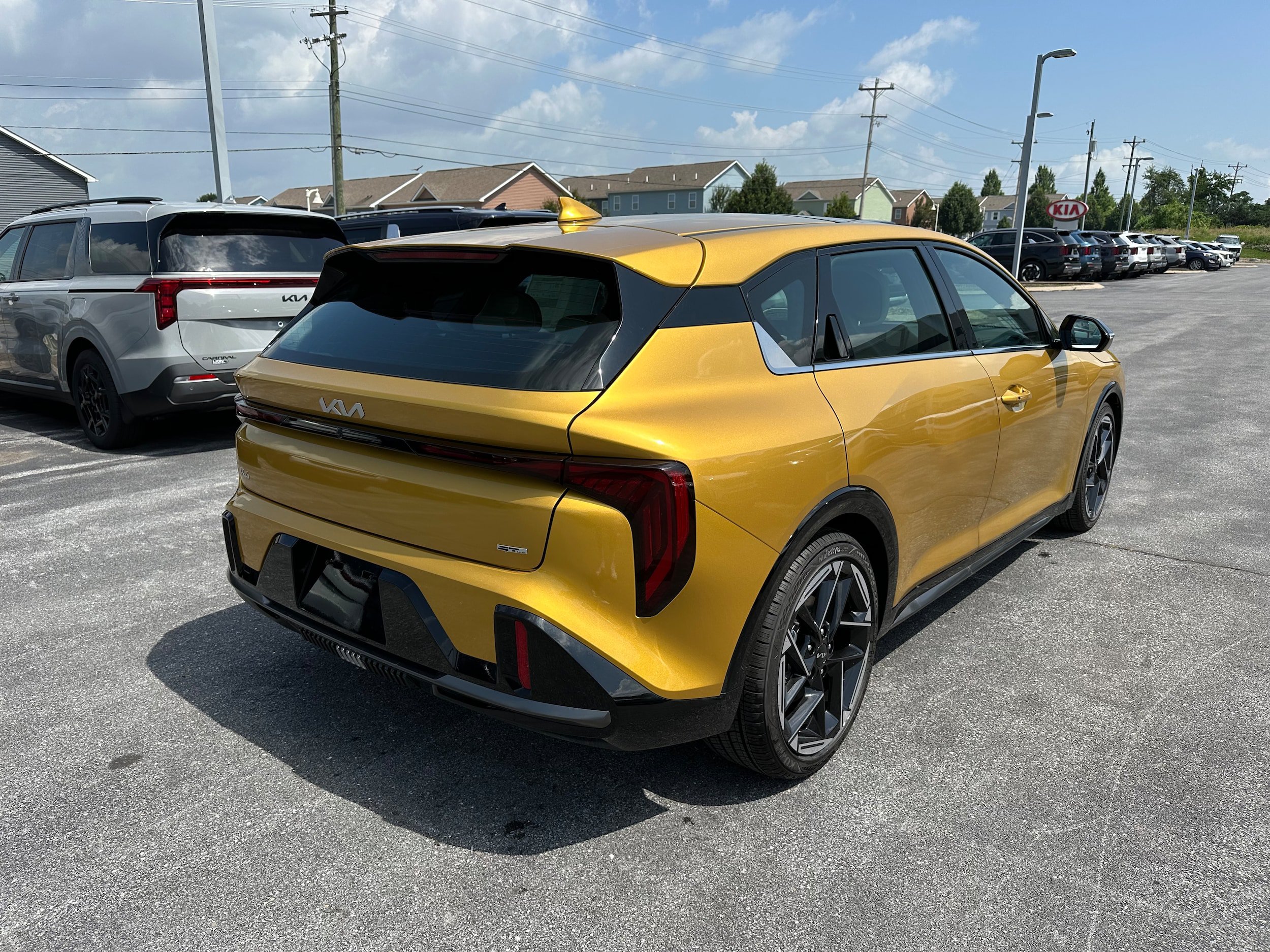 New 2026 Kia K4 GT-Line w/ GT-Line Premium Package FWD image 6