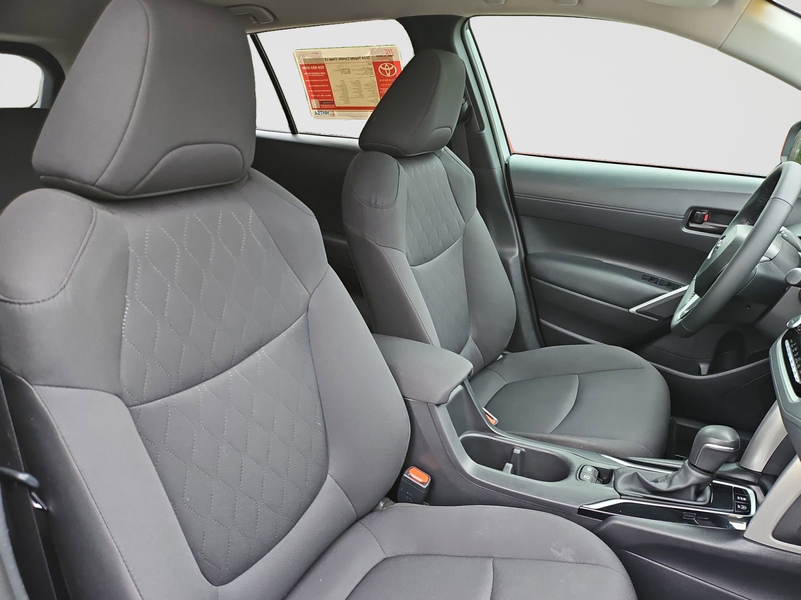 Used 2024 Toyota Corolla Cross LE FWD image 12