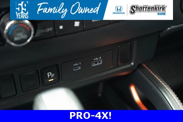 Used 2023 Nissan Frontier PRO-4X w/ Technology Package image 32