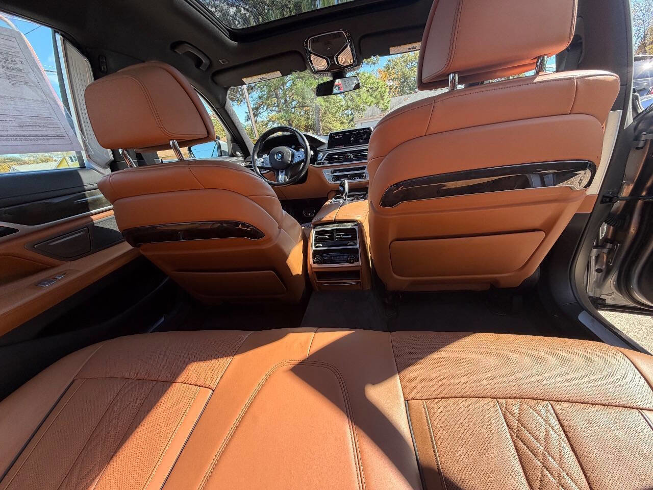 Used 2020 BMW 740i w/ M Sport Package image 26